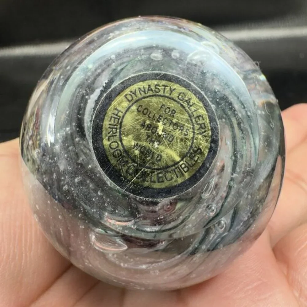 VTG‎ Dynasty Gallery Around The World Round Glass Paperweight Green Black Swirls